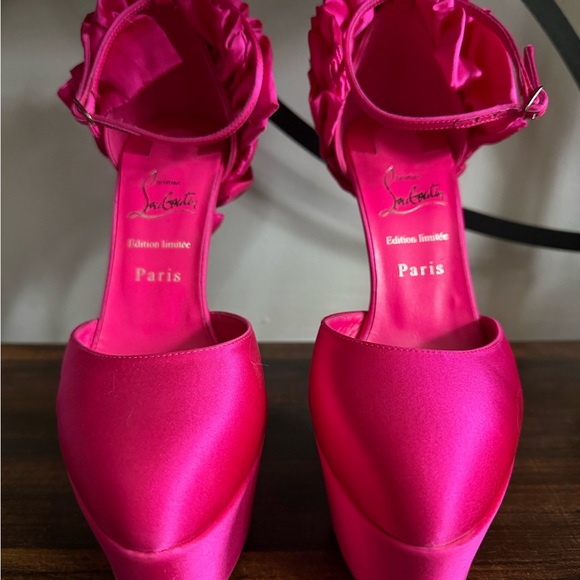 Christian Louboutin Maria Frou Alta 160 ruffled satin platform pumps Like New - Picture 7 of 7